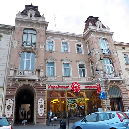 Exclusive Apartment On Shevchenko Avenue 10 Lemberg Exterior foto